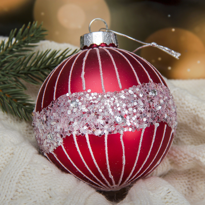 Новогодний шар "Обрамление" красный