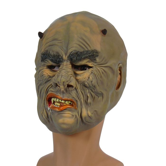 Маска латексная "Рогатый"