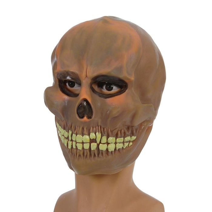 Маска латексная "Череп"
