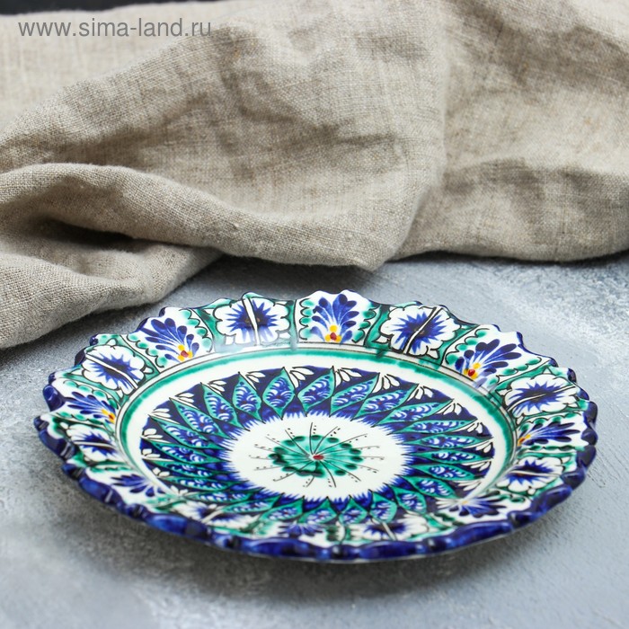 Тарелка Риштанская Керамика Цветы, синяя, рельефная, 17см солонка риштанская керамика синяя роспись