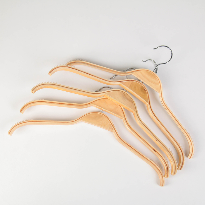 Вешалка-плечики с антискользящим покрытием, размер 42-44, цвет светлое дерево