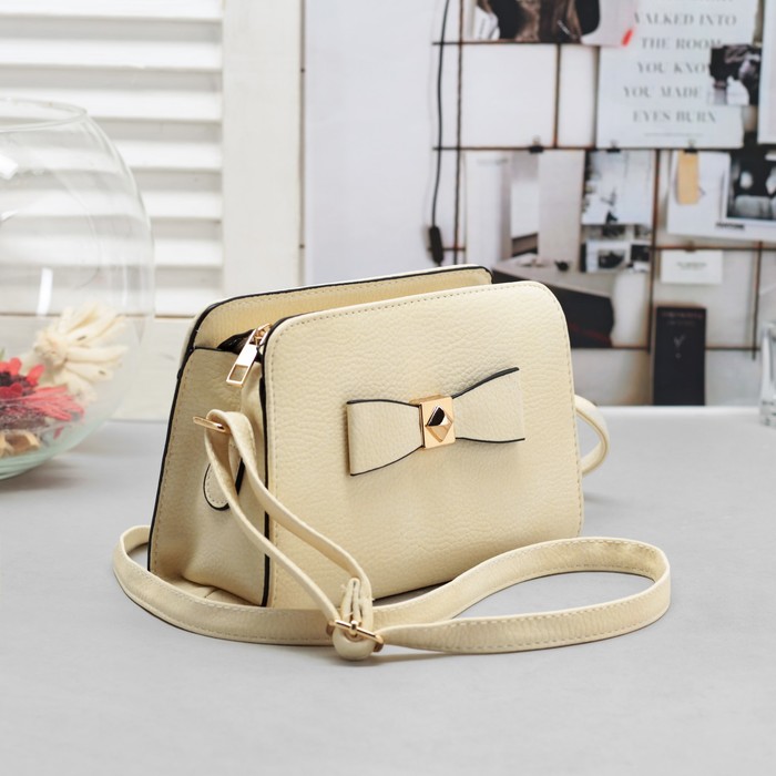 Сумка женская на молнии "Бант", 1 отдел с перегородкой, регулируемый ремень, цвет светло-молочный