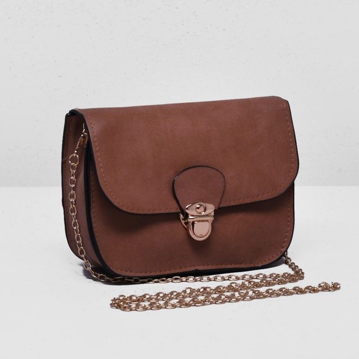 Сумка женская на клапане, 1 отдел, длинная цепочка, цвет коричневый
