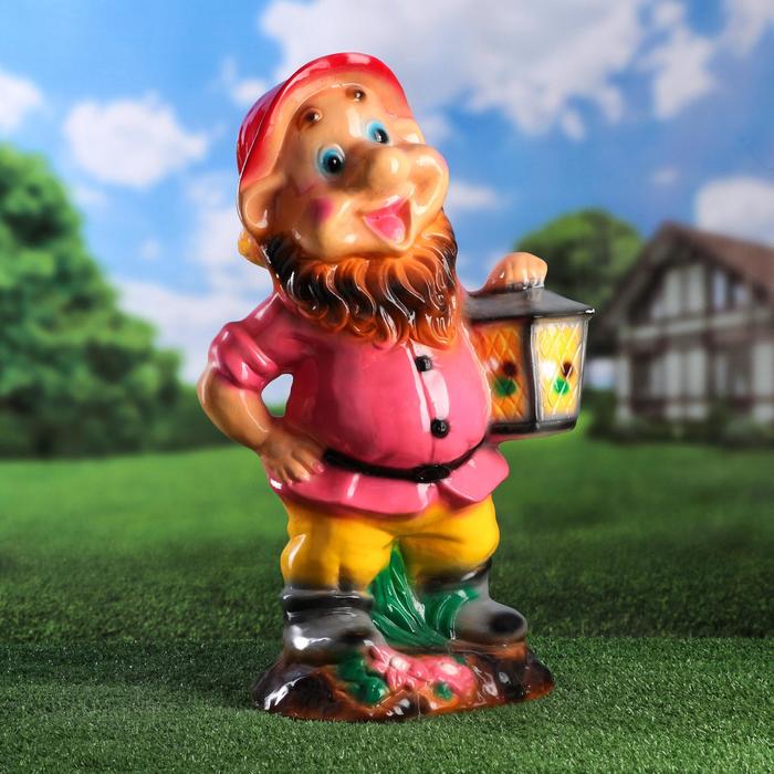 Садовая фигура "Гном с фонарем" глянец, зелёно-красный, микс