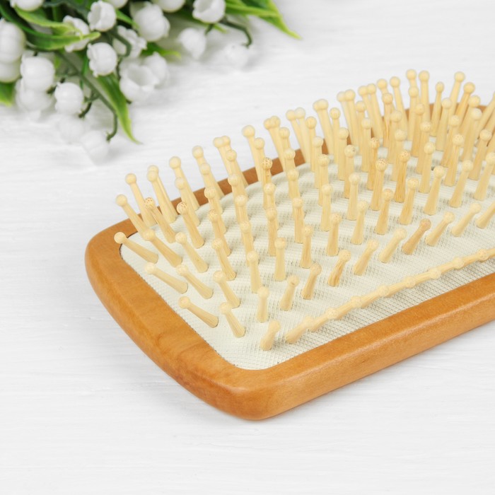 Расчёска массажная, деревянная, широкая, цвет светлое дерево