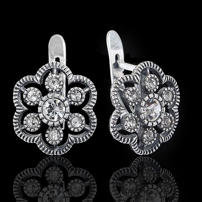 Серьги "Виара", цвет белый в чернёном серебре