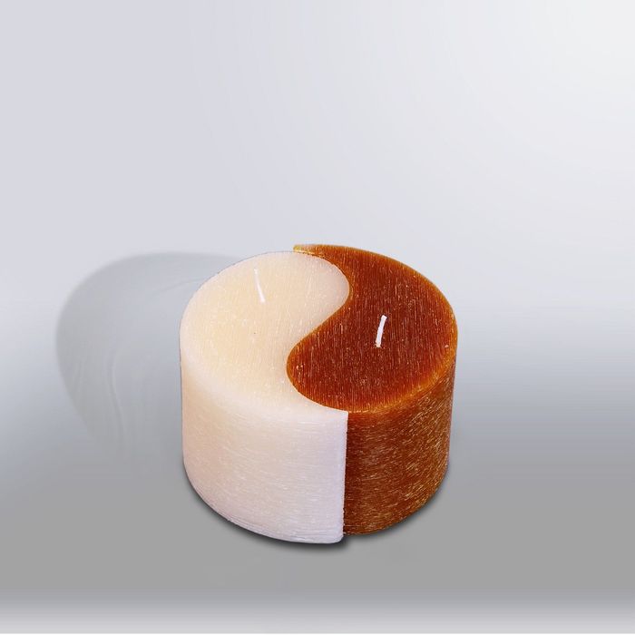 Свеча двудольная призма Инь-Янь "Рельеф", 125x75мм,  коричневый/крем