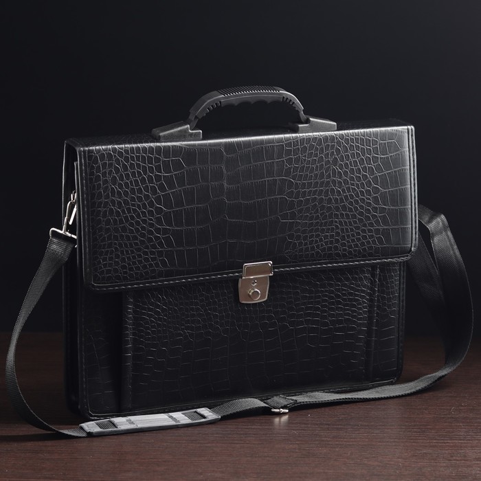 Портфель деловой "Рощино", 2 отдела, 1 наружный карман, длинный ремень, чёрный крокодил