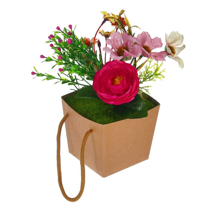 Цветочная композиция в коробке со шнурком "Космея"