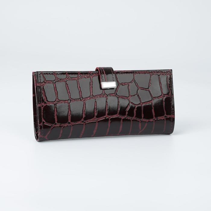 Кошелёк женский на кнопке, 3 отдела, отдел для карт, бордовый скат