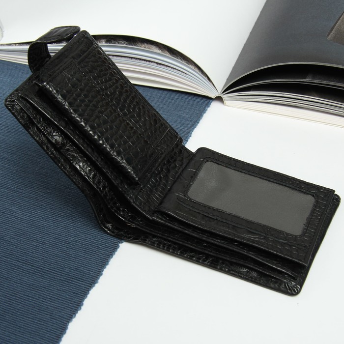 Портмоне на кнопке, 3 отдела, для карт, монет, кайман, цвет чёрный