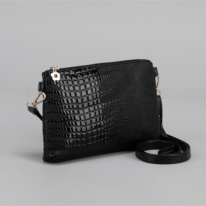 Клатч женский на молнии "Кейси", 1 отдел, 1 наружный карман, регулируемый ремень, чёрный