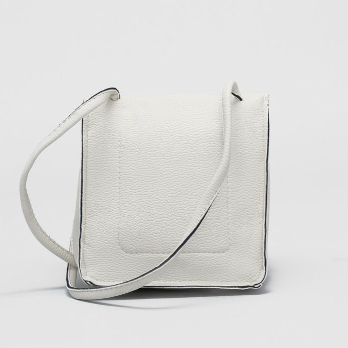 Сумка женская на магните "Долли", 1 отдел, длинный ремень, цвет молочный