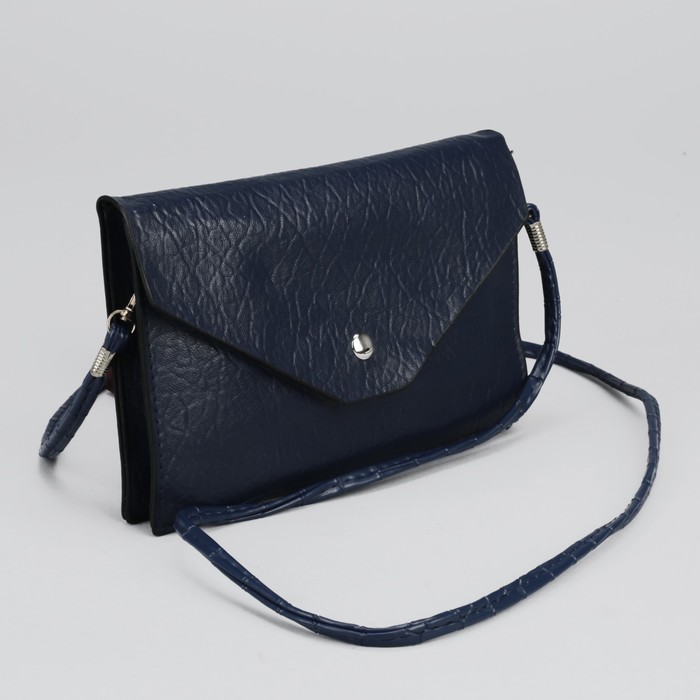Клатч женский на клапане "Классика", 3 отдела, длинный ремень, синий