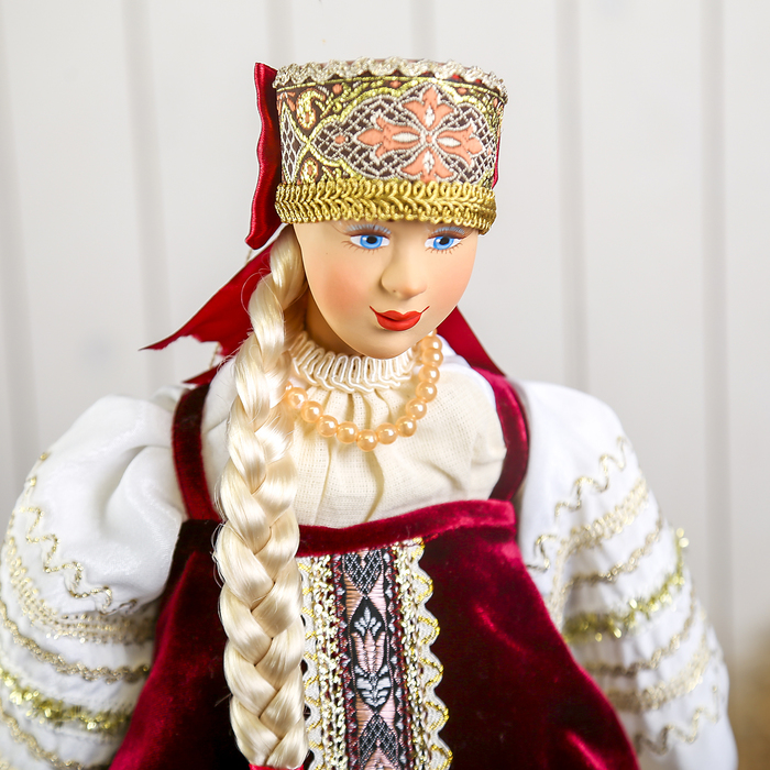 Сувенирная кукла "Женский костюм Костромской губернии 19 век"