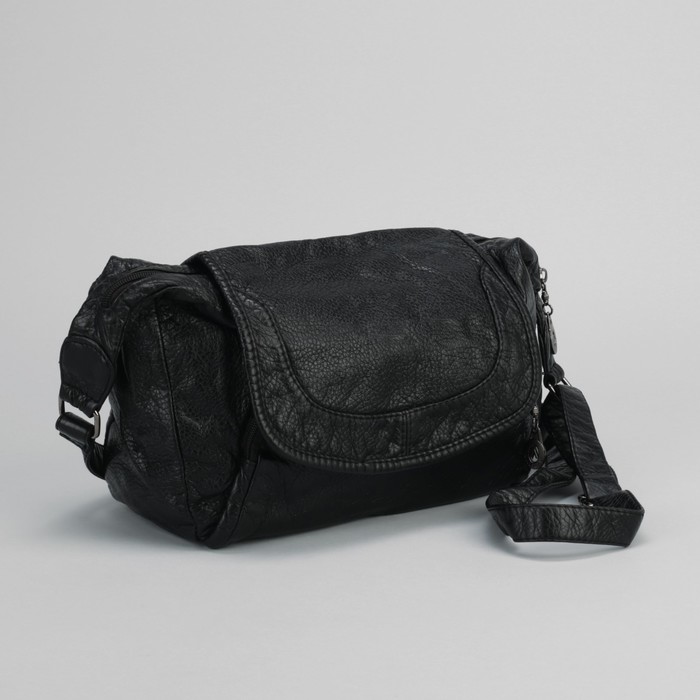 Сумка женская на молнии, 1 отдел с перегородкой, 2 наружных кармана, регулируемый ремень, чёрная