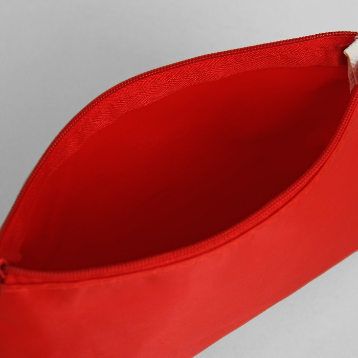 Косметичка простая на молнии, 1 отдел, цвет красный