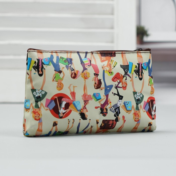 Косметичка простая на молнии "Девушки", 1 отдел, бежевая