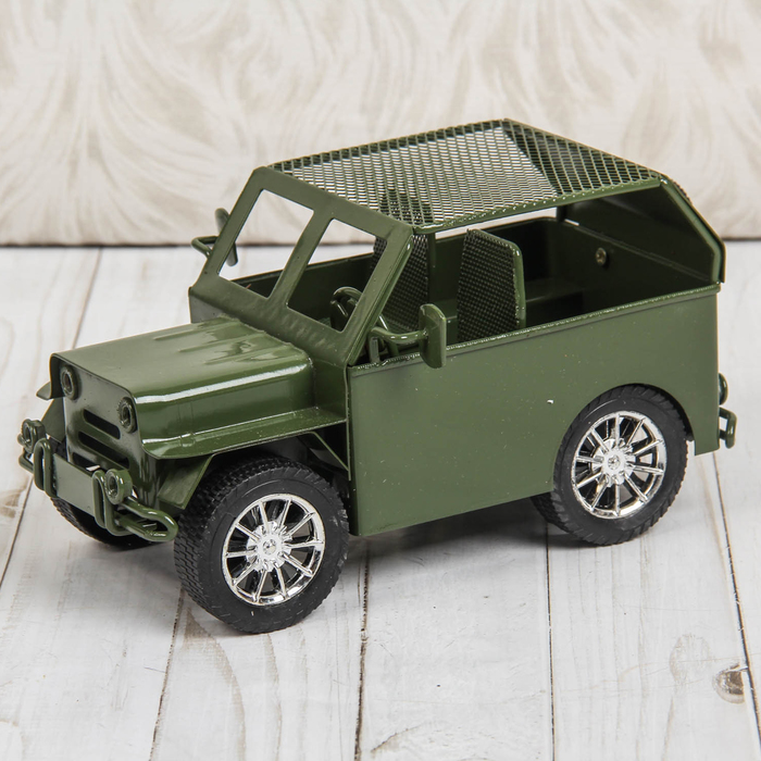 Сувенир "Военная машина"