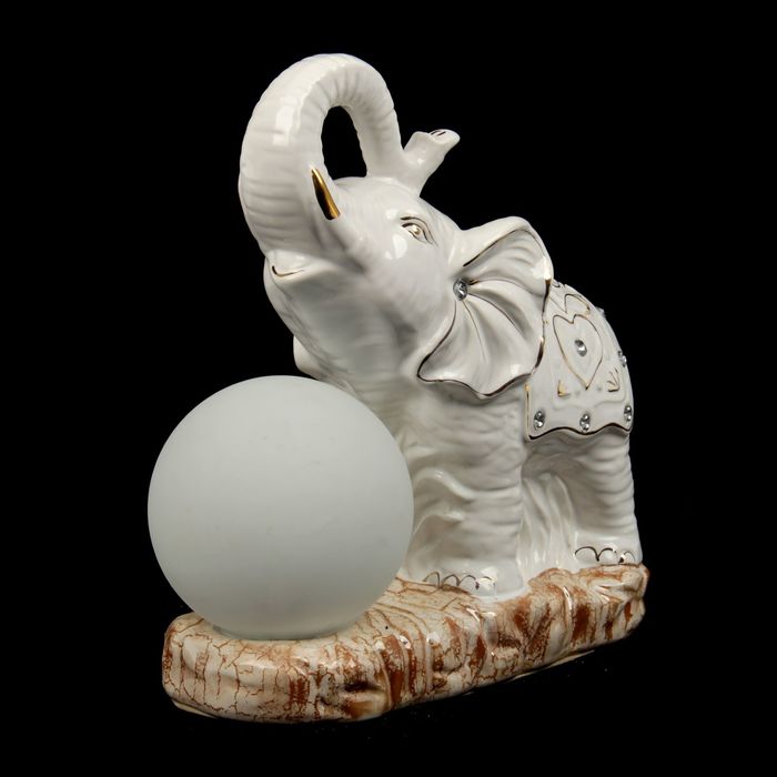 Светильник "Слон с золотой попоной"