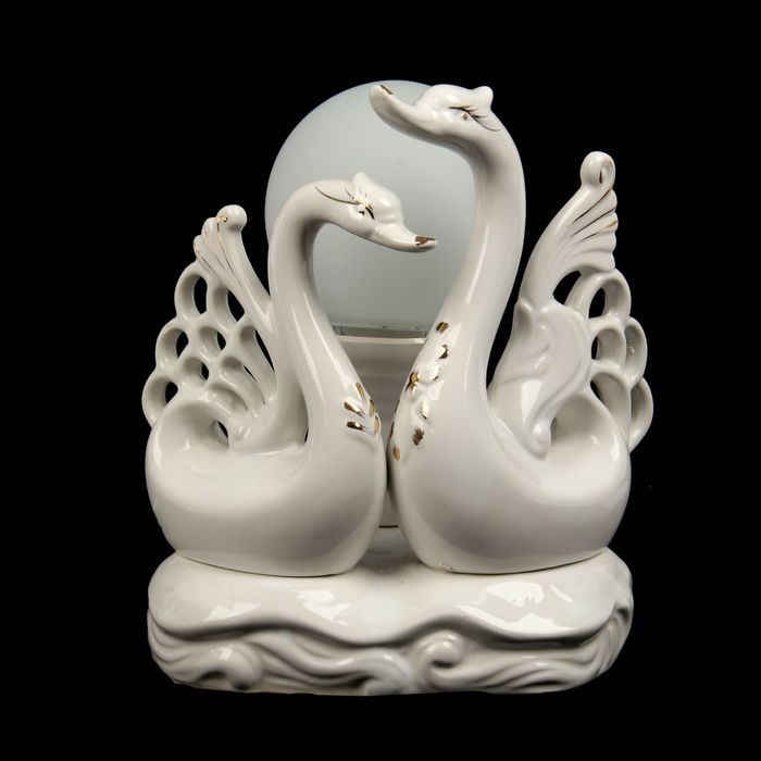 Светильник "2 лебедя с золотой грудкой"