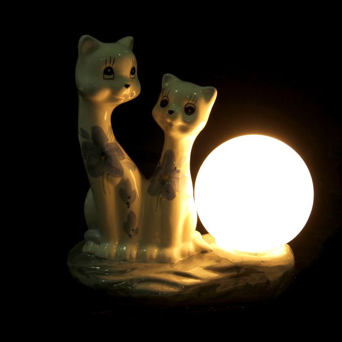 Светильник "Кошечка с котёнком с синими цветочками"