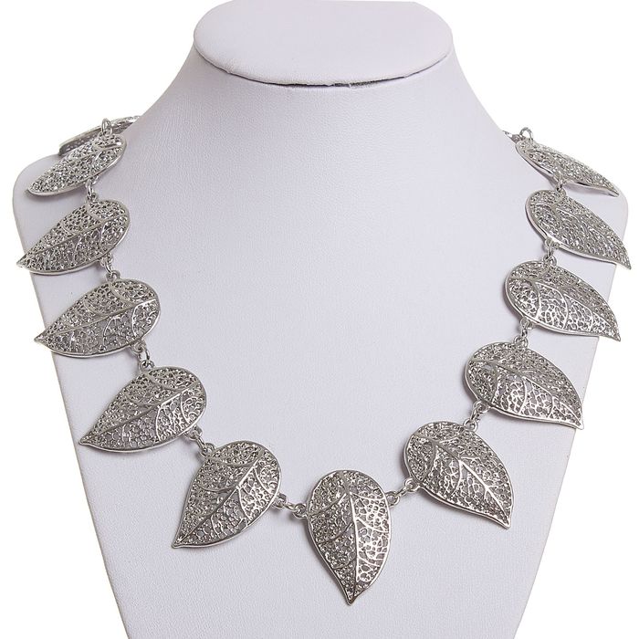 Колье "Африка" лепесток, цвет серебряный