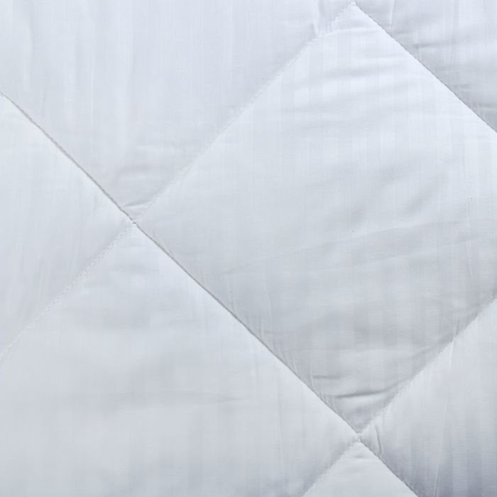 Одеяло ОЛ-Текс Богема всесез.облегченное 200*220 ± 5 см, микроволокно, сатин-страйп, 300гр/м