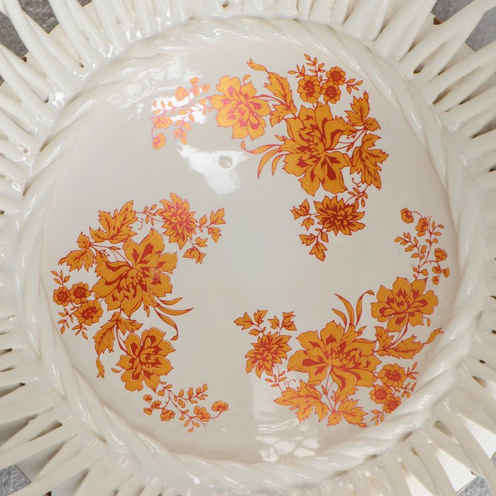 Конфетница "Николь" белая лепка