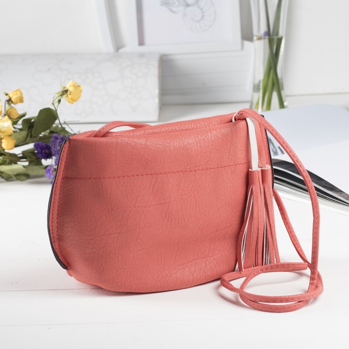 Сумка женская на молнии "Берта", 1 отдел, длинный ремень, цвет коралловый
