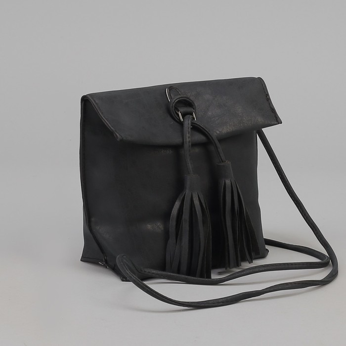 Сумка женская на клапане "Венера", 1 отдел, наружный карман, длинный ремень, чёрная