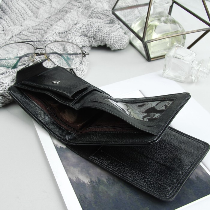 Портмоне мужское на магните "Шон", 2 отдела, отдел для карт, чёрное