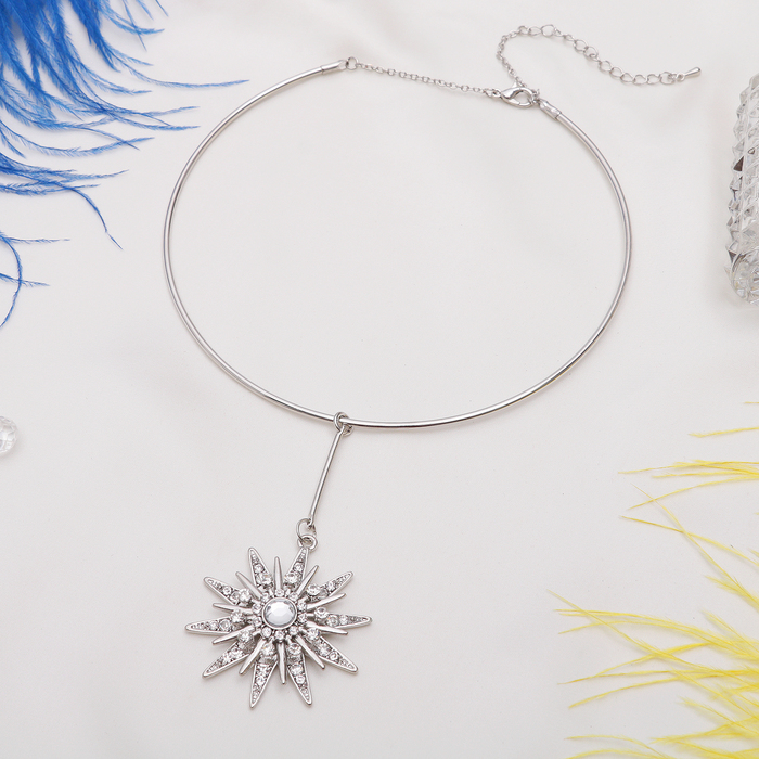 Кулон на гривне "Звезда" цвет белый в серебре, 30см