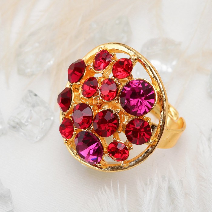Кольцо "Круг роскоши", цвет красный в золоте, безразмерное