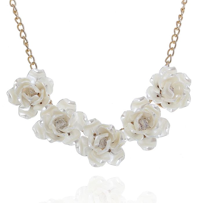 Колье "Цветочное настроение" чайная роза с жемчугом, цвет перламутровый