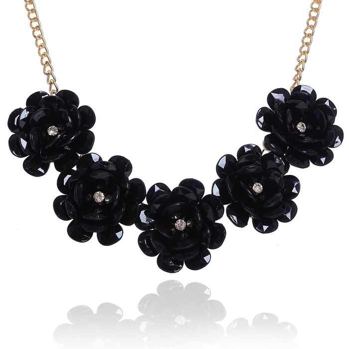 Колье "Цветочное настроение" георгины пышные, цвет черный