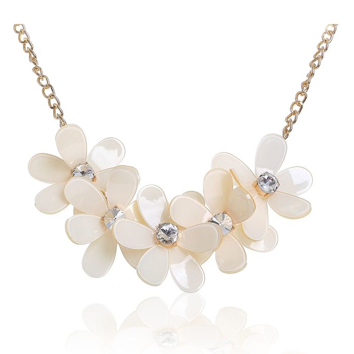 Колье "Цветочное настроение" пять ромашек, цвет бежевый