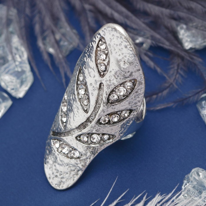 Кольцо "Веточка" на пластине с гравировкой, цвет чернёного серебра, размер 17,18,19 МИКС