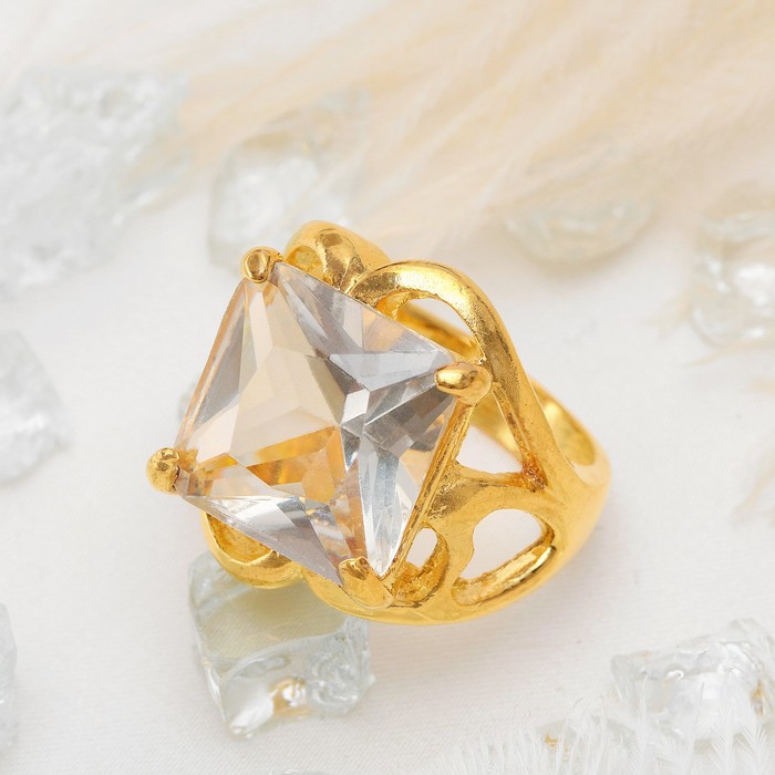 Кольцо "Классический мотив" квадрат в ажуре, цвет белый в золоте, размер 17,18,19 МИКС