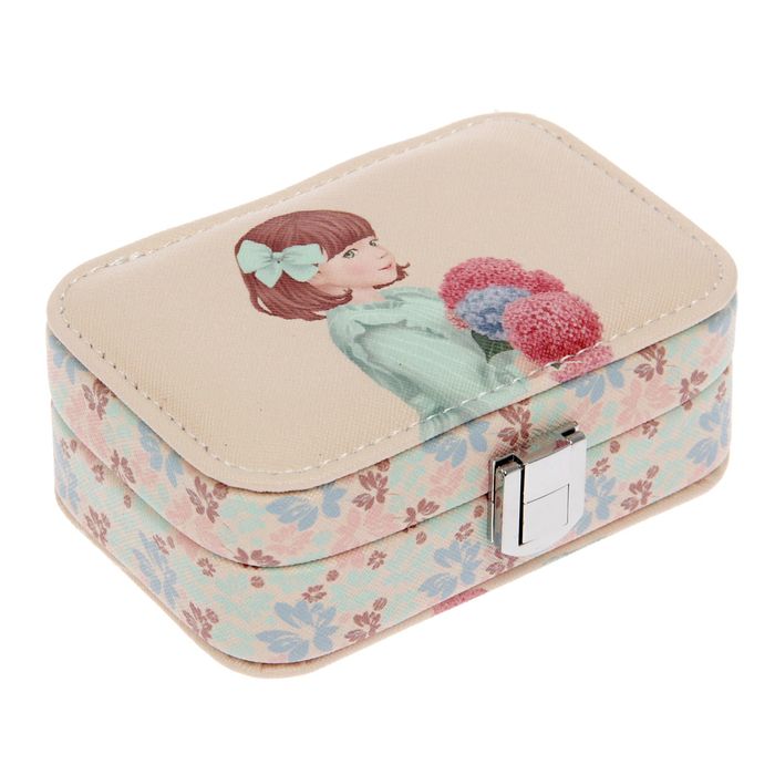 Шкатулка для украшений "Девушка на кремовом фоне"