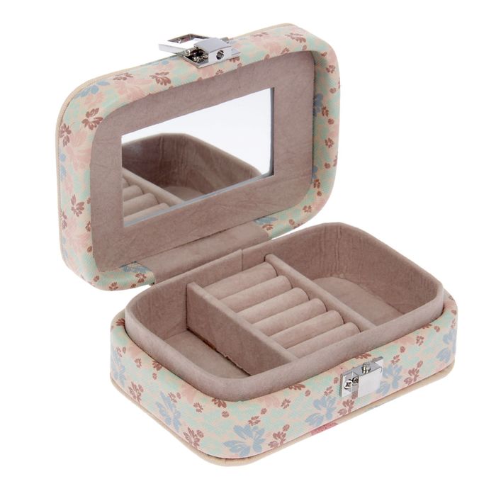 Шкатулка для украшений "Девушка на кремовом фоне"