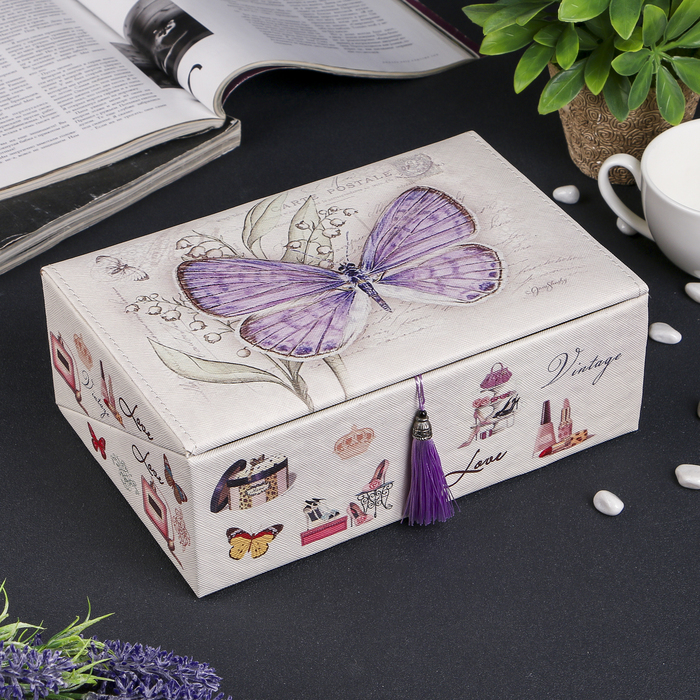 Шкатулка для украшений "Бабочка с кисточкой"