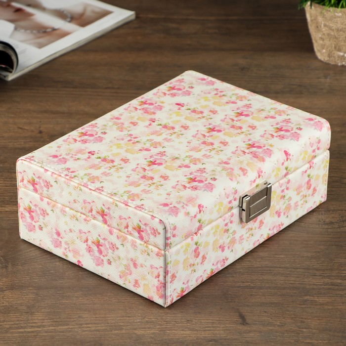 Шкатулка для украшений "Лепестки"