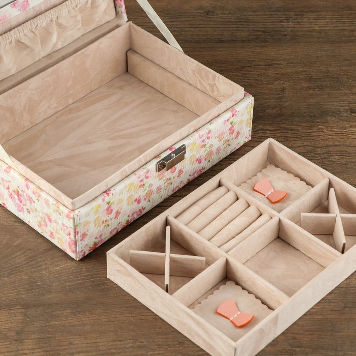 Шкатулка для украшений "Лепестки"