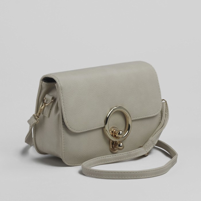 Сумка женская на клапане "Жаннет", 1 отдел, длинный ремень, цвет молочный