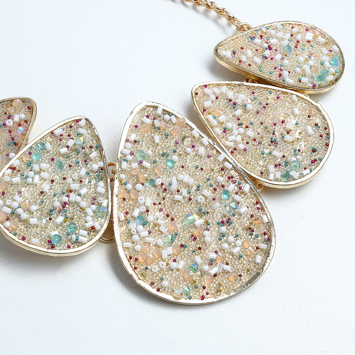 Колье "Искры света" капля, цветное в золоте