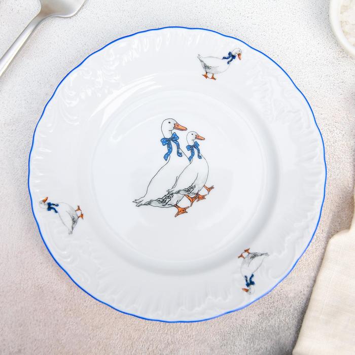 Тарелка десертная 17 см "Рококо. Гуси"