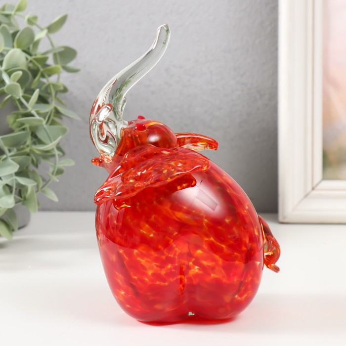 Сувенир "Слон красный"