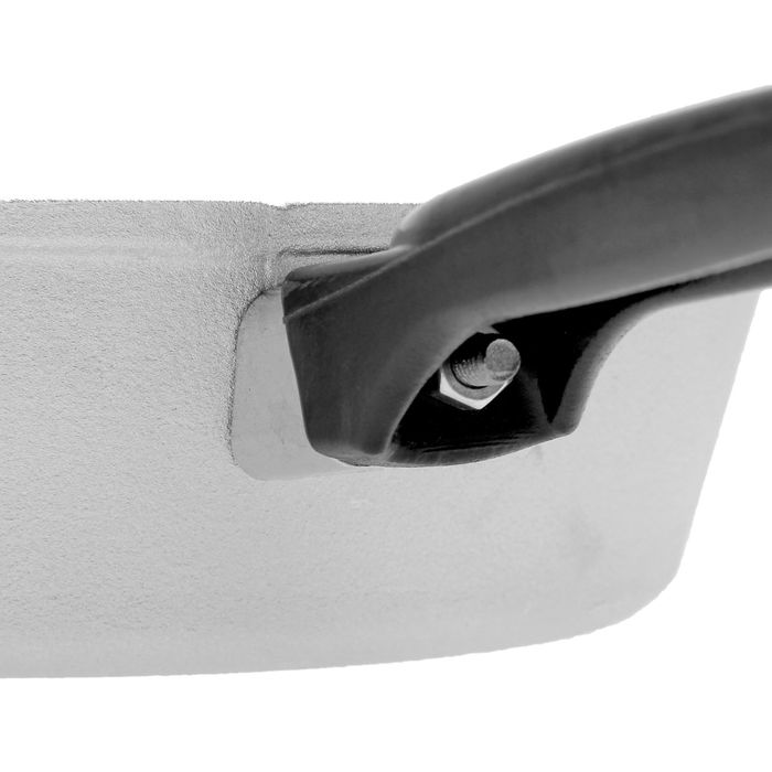 Сковорода 220 с ручкой и крышкой (рифленое дно)