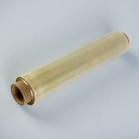 

Пленка пищевая, желтая, 30 см х 300 м, 8 мкм, 445 гр